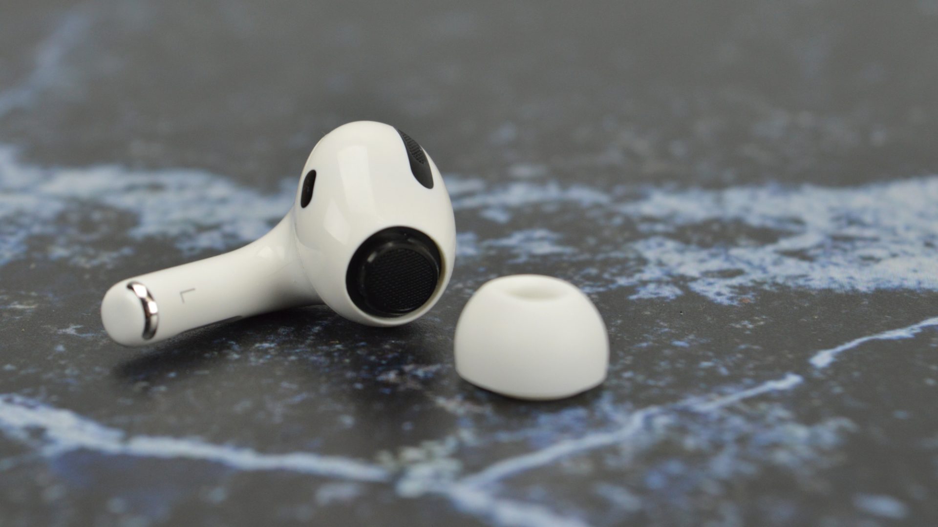 Easiest Apple affords serene now: AirPods Pro, Apple Peep, and additional discounts