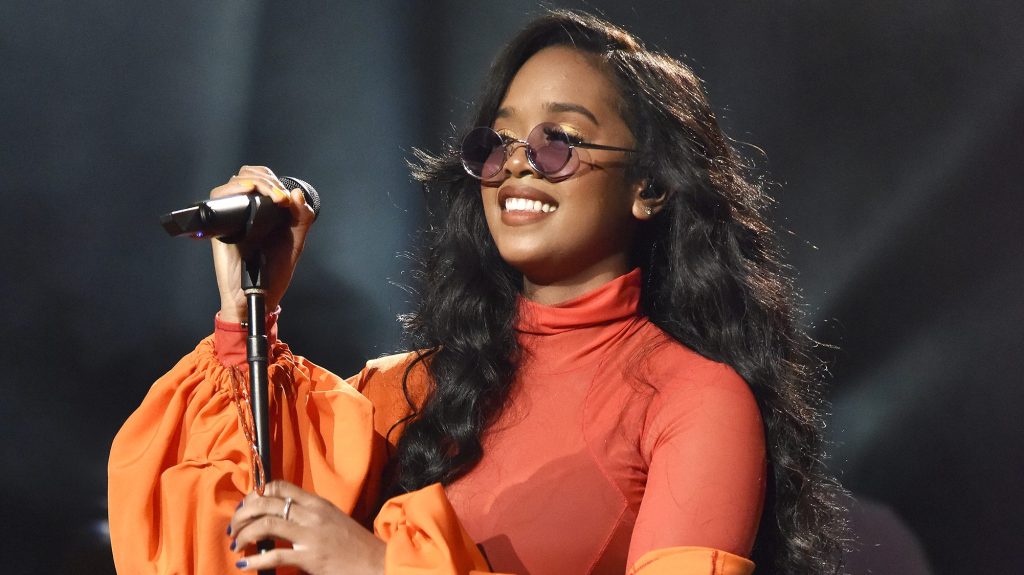 R&B Is Very Worthy Alive As H.E.R.’s Lights On Fest Returns To The Bay