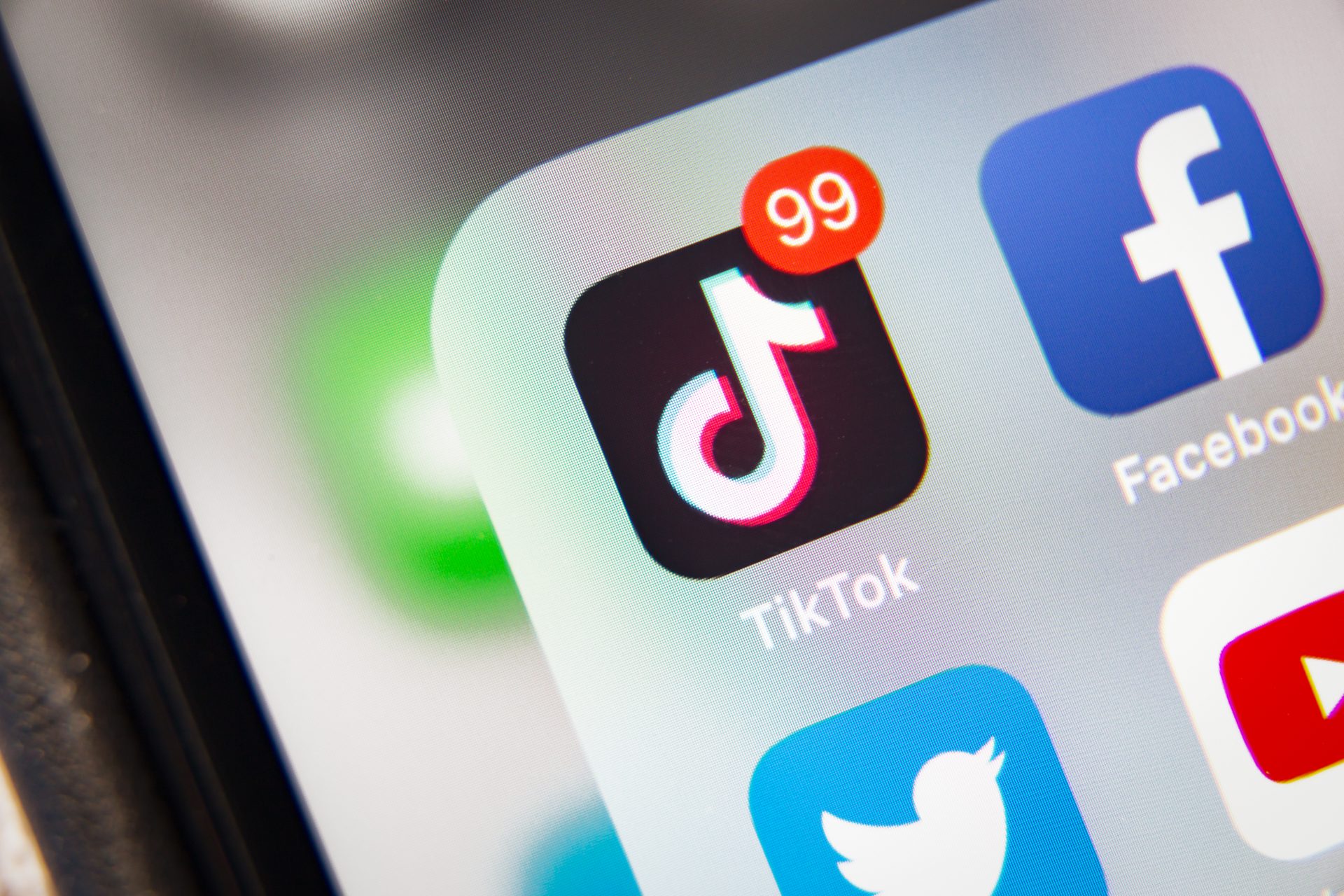 TikTok assessments a more order device for customers to tip creators
